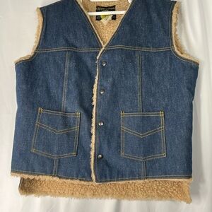 Vintage Olympic of Canada Sherpa Lined Blue Denim Vest w/ Tan Lining‎ Made in CA
